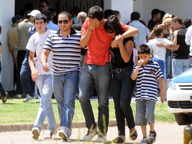 En medio de un profundo dolor, sepultaron a Tomás Santillán