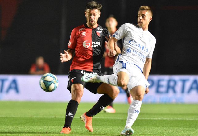 Unión habría sondeado al defensor Nahuel Arena