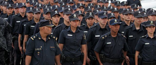 Harán exámenes toxicológicos a policías para detectar el consumo de alcohol y drogas ilegales