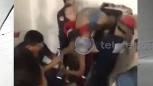 El video del ladrón que quedó atascado en la chimenea y fue atrapado por la policía