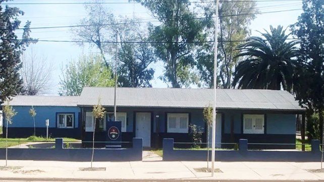 Detuvieron e imputaron por tentativa de homicidio al hombre que apuñaló al jefe de la Comisaría de Herrera durante un violento episodio ocurrido el domingo.
