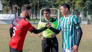 Colón busca ante Cosmos ser campeón del Apertura liguista