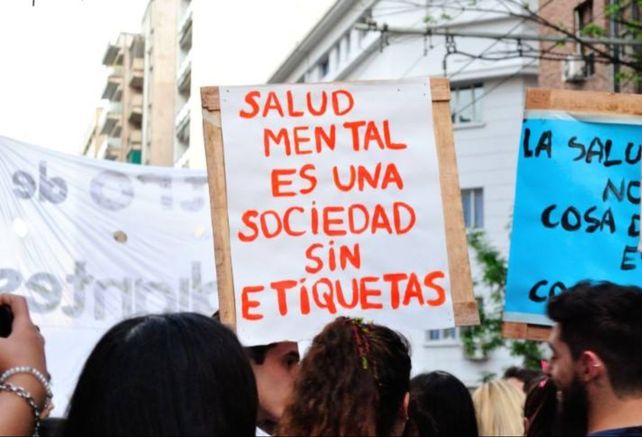 Un petitorio de trabajadores y más voces que advierten sobre la crisis en Salud Mental