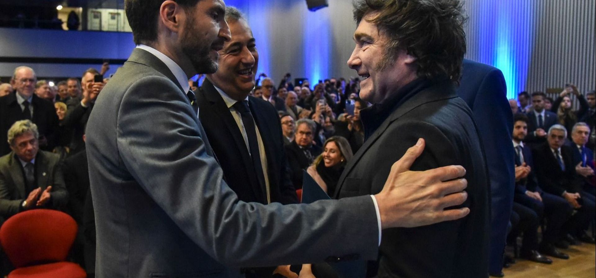 El resbaladizo vínculo entre Pullaro y Milei