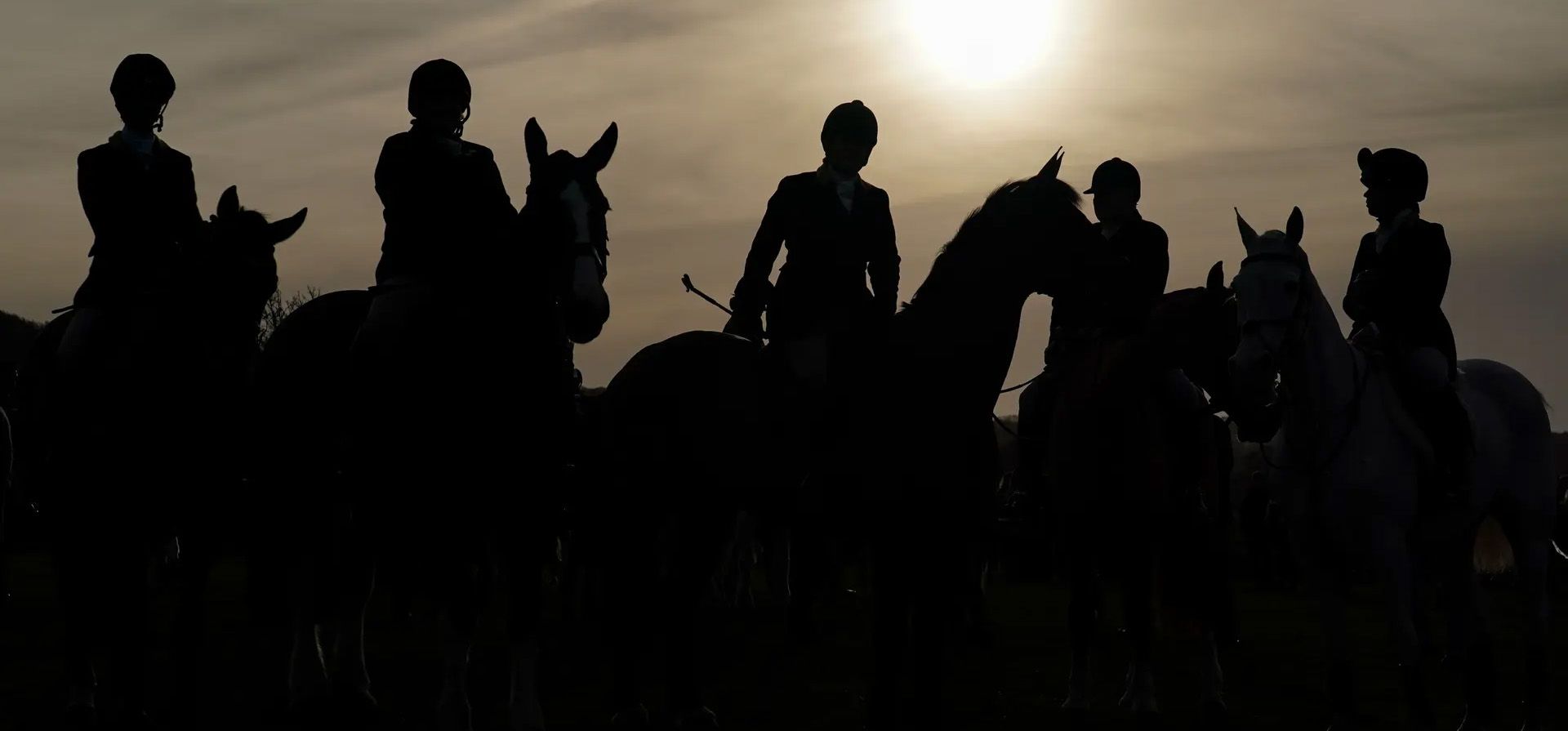 La cacería anual del Día del Boxeo de North Cotswold en el pueblo de Broadway, Worcestershire, Reino Unido. Fotografía: Jacob King/PA La cacería anual del Día del Boxeo de North Cotswold en el pueblo de Broadway, Worcestershire, Reino Unido. Fotografía: Jacob King/PA