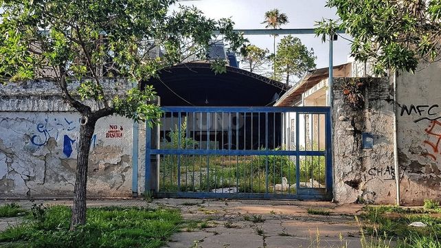 Boquete y robo en barrio Candioti