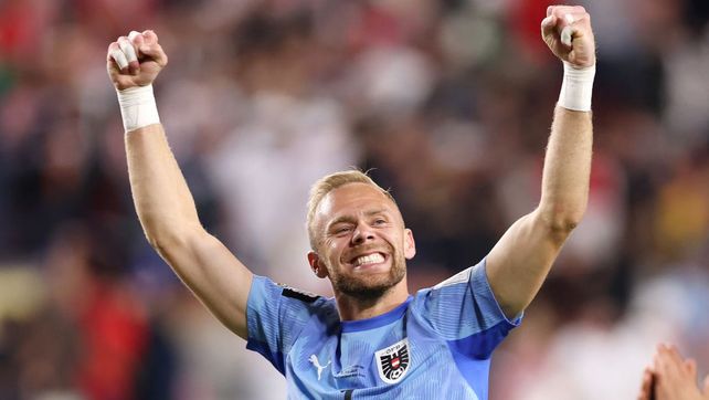 El arquero Alexander Schlager es una de las figuras de Austria. Dijo que prefiere a Cristiano Ronaldo por sobre Messi.