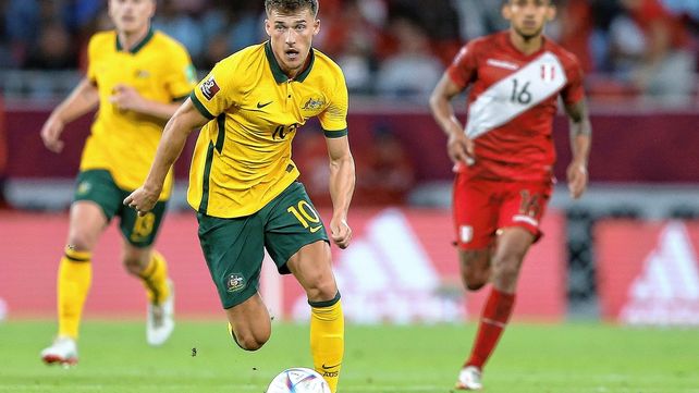 Australia jugará el Mundial tras vencer en los penales a Perú.