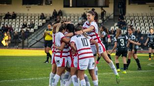 Las chicas leprosas siguen en el buen camino en el torneo de la B.