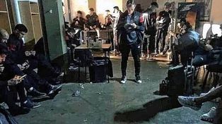 Los jugadores de Patronato y una larga noche.&nbsp;