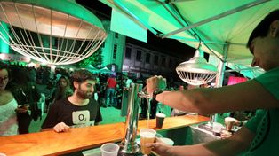 Miles de personas disfrutaron ya de la Fiesta de San Patricio, que finaliza esta noche
