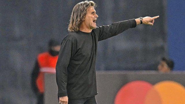 Rubén Insúa llegó a un acuerdo de palabra para ser el nuevo técnico de Barracas Central. Rubén Insúa llegó a un acuerdo de palabra para ser el nuevo técnico de Barracas Central.