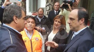 El ministro de Defensa de la Nación llegó a Santo Tomé para analizar el impacto de la emergencia hídrica
