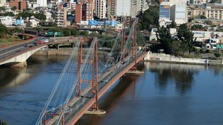 Se presentó una oferta para evaluar el estado del Puente Colgante