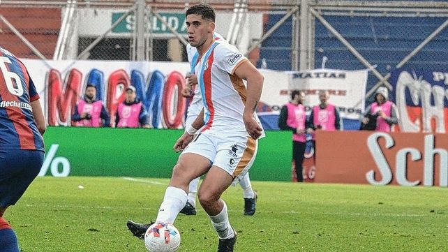 Colón cerró la incorporación del volante Leonel Picco