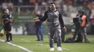 Carlos Tevez seguiría estando al frente de Independiente.