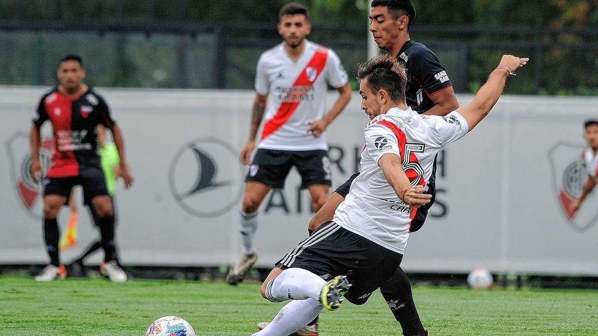 Colón Sufrió Una Durísima Derrota Ante River En Reserva 6130