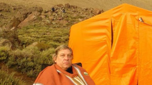 Tragedia de los Andes. La última foto que compartió Alvaro Magino de su vuelta al lugar del accidente: “El cielo nos regaló un doble arcoíris. Me gusta pensar que era una señal de mis amigos que se quedaron en la montaña
