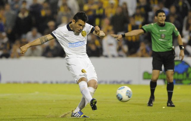Nery Domínguez fue amonestado y no podrá jugar ante Boca