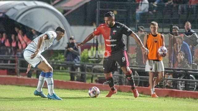 Colón suma dos victorias consecutivas enfrentando a Vélez.