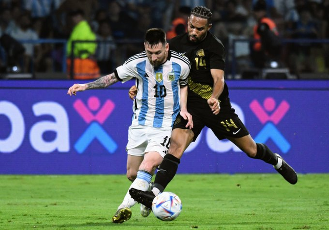Final del partido: Argentina goleó 7 a 0 a Curazao con tres goles de Messi que llegó a los 102 tantos