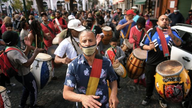 Afrodescendientes hicieron una llamada de candombe y afirmaron: Argentina continúa siendo un país racista