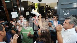 Vecinos de la Costa expresaron su bronca y malestar ante la EPE