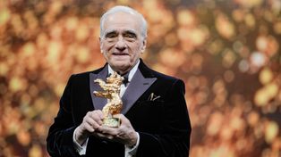 El realizador estadounidense Martín Scorsese recibió el Oso de Oro honorífico en el Festival de Cine de Berlín.&nbsp;