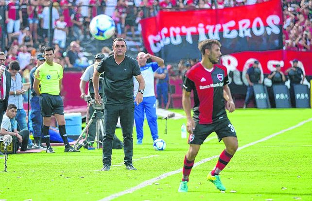 Precisión. El técnico sostuvo que la tenencia es un aspecto del juego prioritario para dominar al Pincha.