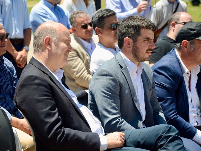 Junto al Ministro de Desregulación del Estado