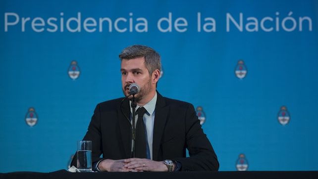 Marcos Peña acusó a diputados K de convertirse en piqueteros dentro del recinto