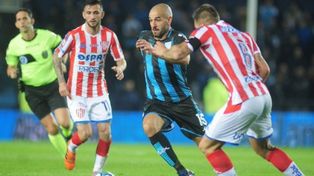 Unión se la bancó y sumó un punto de oro en la casa del campeón