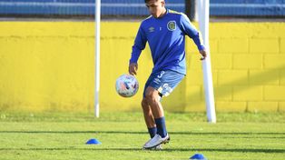 Figueroa es lateral izquierdo y también puede hacer ese carril.