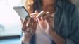 Condenan a un año de cárcel a una mujer que le reviso el celular al marido