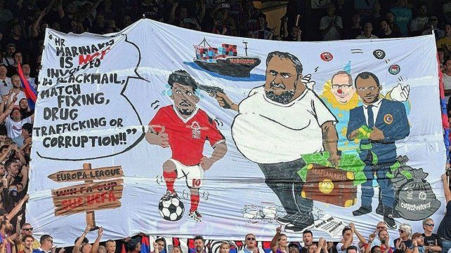Se abrió un expediente contra Crystal Palace por una polémica bandera