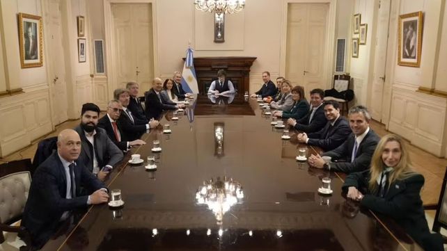 Postura del Presidente: Javier Milei negó un cambio de rumbo y afirmó No vamos a traicionar nuestras ideas ante las dificultades.