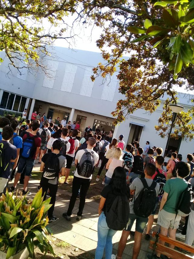UTN de Concepción del Uruguay. El seminario de ingreso comenzó la semana pasada