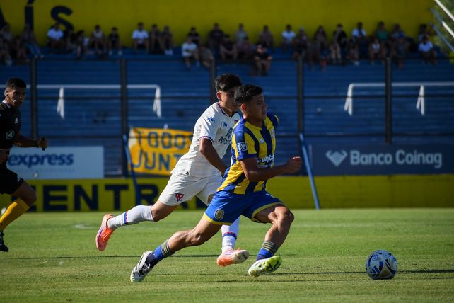 Central abrió el partido en el primer tiempo con un golazo y estiró la diferencia a pocos minutos del final.