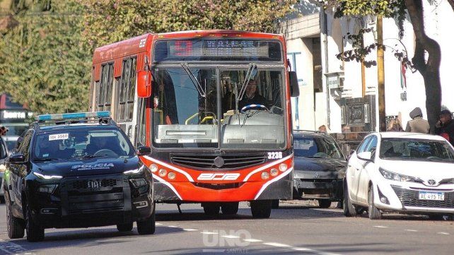 Paro general de la CGT: los gremios del transporte se sumarían y no habría colectivos