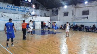 República del Oeste recibirá a Regatas (SF), en el primer partido de la serie semifinal de la A2 en el Torneo Oficial.