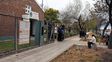 Mejora integral: Se completaron obras de veredas, accesibilidad y seguridad en siete escuelas.