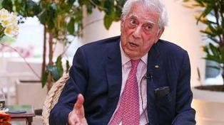 Vargas Llosa durante una reciente visita a Lima. El escritor tiene 87 años.