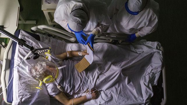 Los síntomas a tener en cuenta para diferenciar coronavirus y dengue