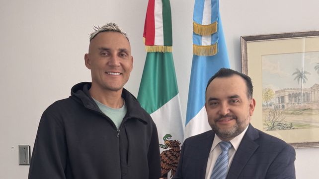 Keylor Navas obtuvo la visa laboral ni bien llegó a su próximo destino.
