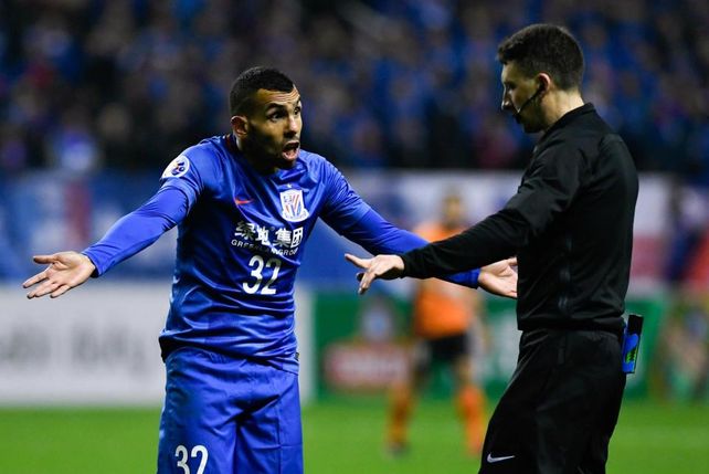 Carlos Tevez volvió a jugar en el Shanghai Shenhua con una derrota