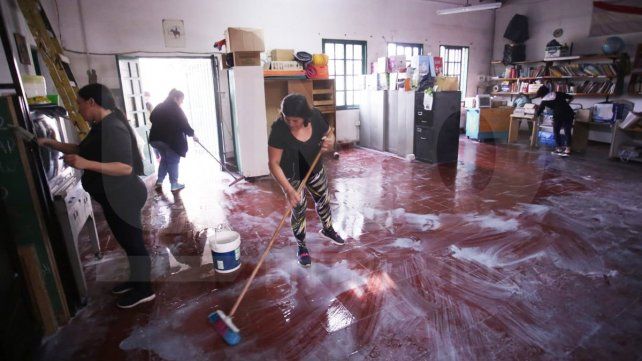 Robo y destrozos en escuela Los Constituyentes: piden iluminación