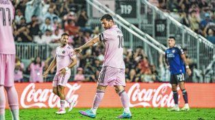 Lionel Messi ingresó a los 9 minutos del complemento.