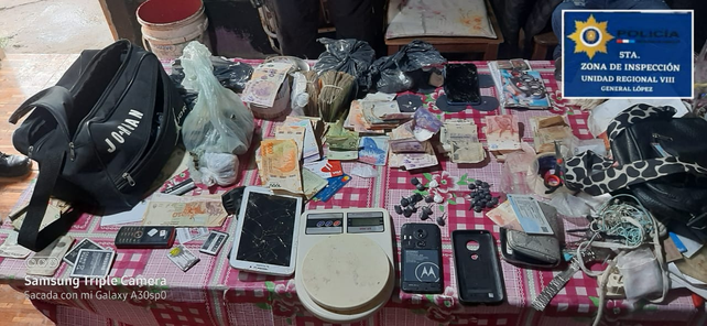 En doce allanamientos realizados en Venado Tuerto detuvieron a cinco personas y se secuestró drogas