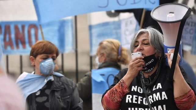 Reforma judicial: protesta opositora antes del tratamiento