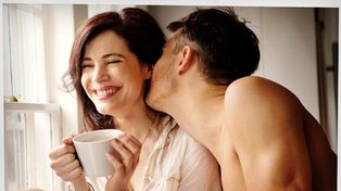 Los hombres son felices con un abrazo, las mujeres con sexo